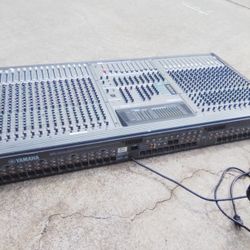 Yamaha Mixer 