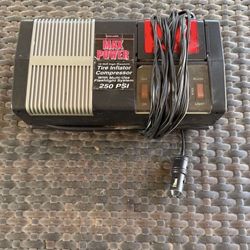 Max Air Portable Tire Pump / Air Compressor 250 Psi Heavy Duty Plugs Into Your Car Cigarette Lighter Works Perfect