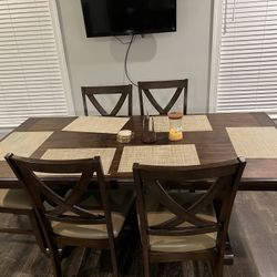 Everything Must Go! Pick Up Only .. Wood Dining Table And 6 Chairs