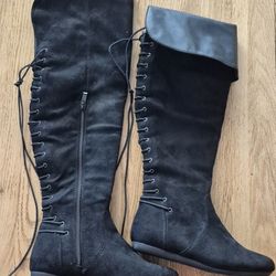 Over the Knee/Knee High Boots size 7
NEW