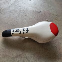 Bike seat, lightweight