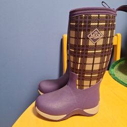 Muck Boots  Us 12( Kids)