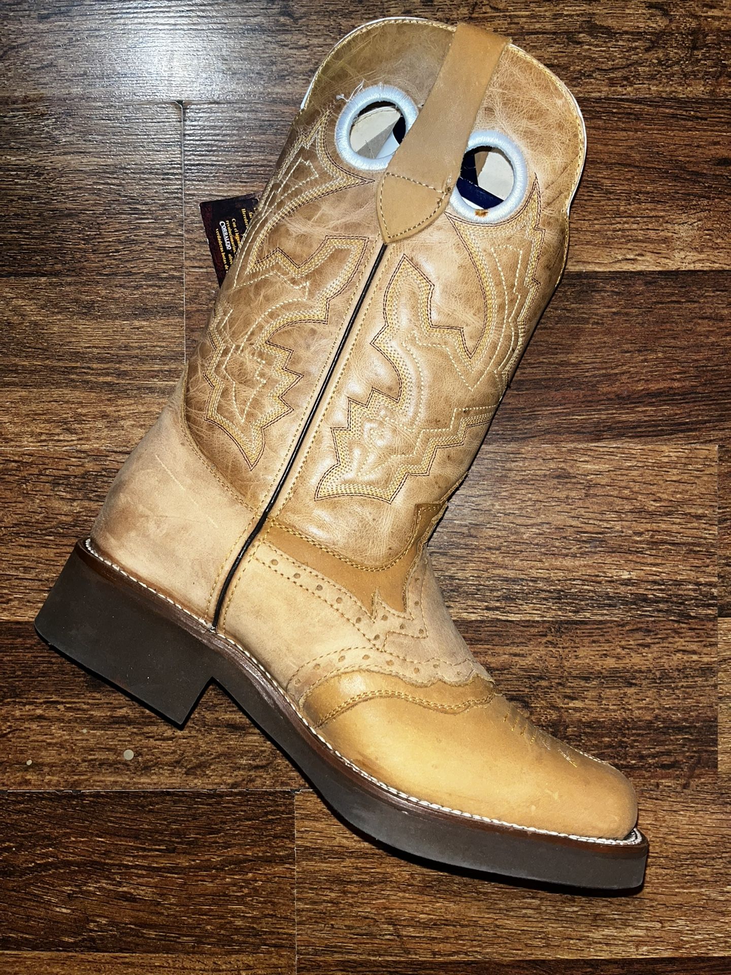 Squared Toe Boot