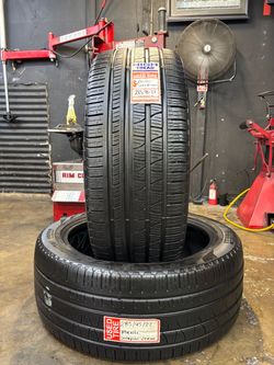 285/45/22 PIRELLI SCORPION VERDE (2 TIRES ONLY SEMI NEW)