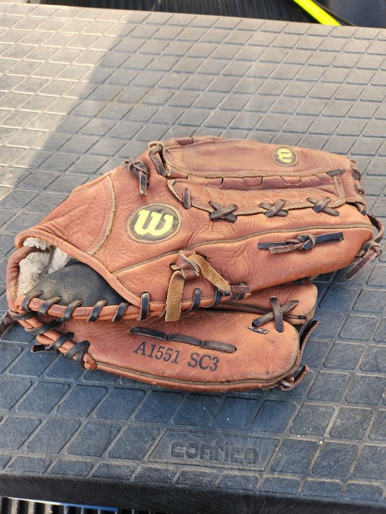 Wilson Leather Baseball Glove