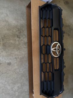 OEM TRD sport grill