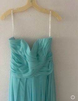 New spa light green strapless dress Great for wedding / cocktail/ graduation / formal event /prom promotion or any ocasión Size 14 from David’s brida