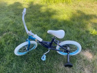 Like New kids bike. Giant brand girls cinderella bike: Tire size: 16 x 2.125. helmet