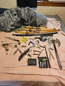 Knives sword slingshots collectibles