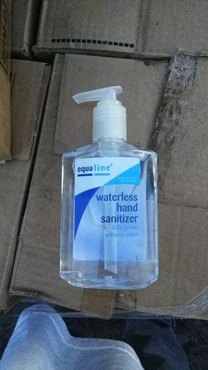 Photo Hand sanitizer equa line water Less