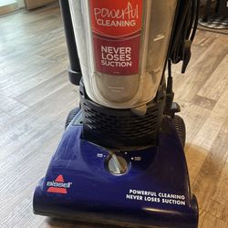 Bissell PowerForce Helix Upright Vacuum - USED - Works great