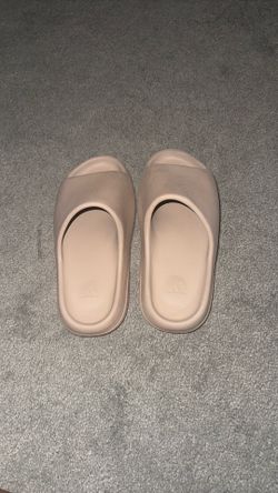 Adidas YZY slides tan size 8.5 men