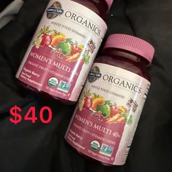 Garden of Life Organics Women's Multi 40+ Gummies