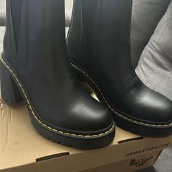 Boots - Dr. Martens 