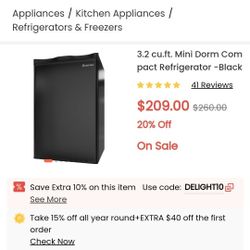 Mini Fridge /freezer 