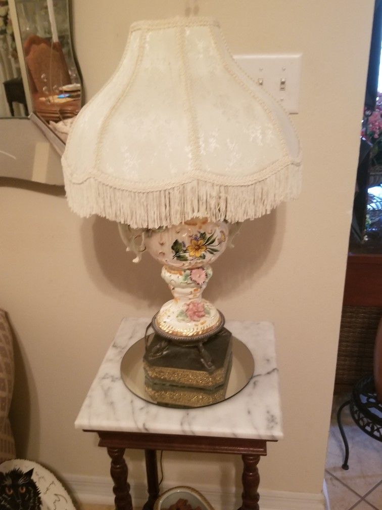 Lamp Victorian style 