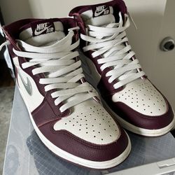 Size 9.5 - Air jordan 1 high og bordeaux