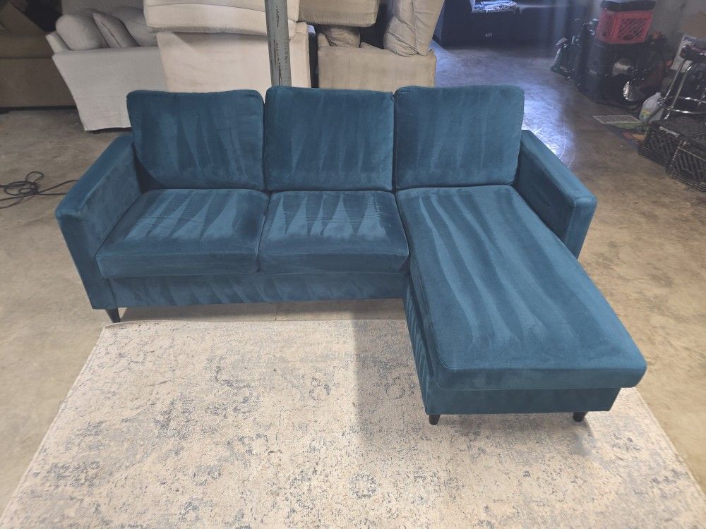 Winston Sectional Sofa with Reversible Chaise