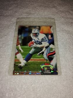 Near Mint 1992 Barry Sanders Football Card - Topps Stadium Club Member's Choice #301