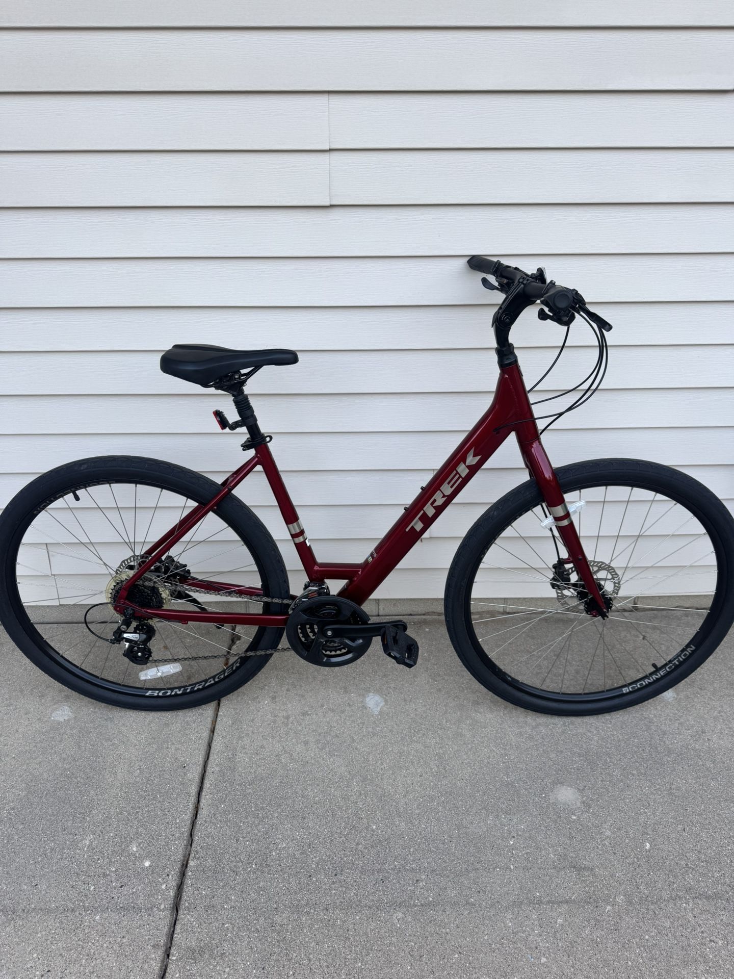 2022 Trek Verve 2 Step-Through Hybrid Bicycle
