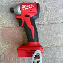 Milwaukee 3651 brushless impact driver(tool only)