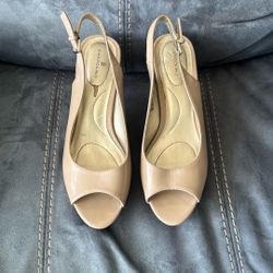 Bandolino Women’s Size 9 Tan Peep Toe High Heels Sandals Shoes 