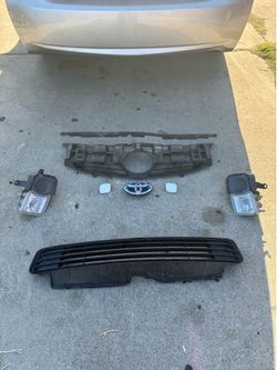 Toyota Prius parts 75$obo