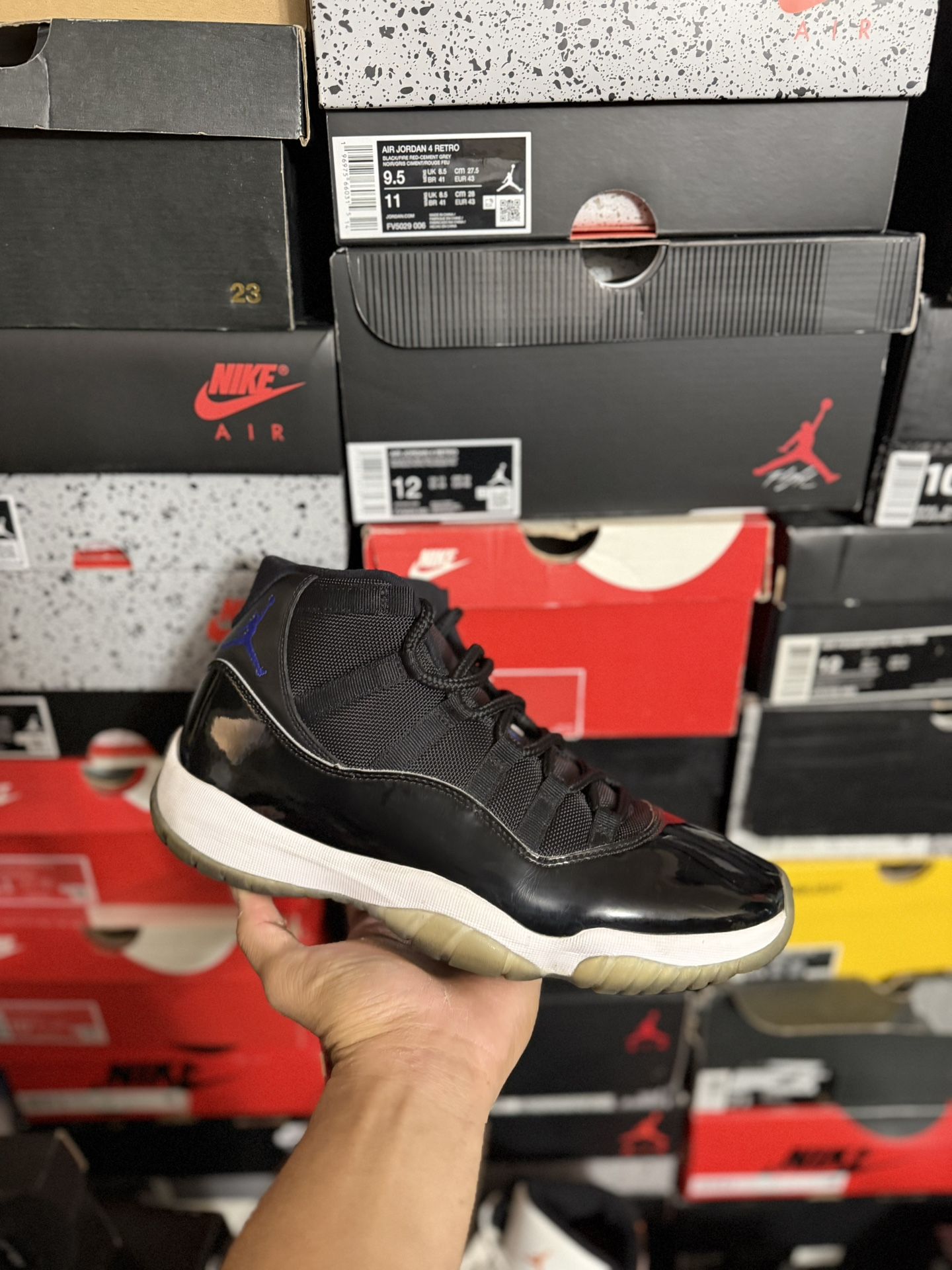 2016 Jordan Space Jam 11s size 10 USED But Clean