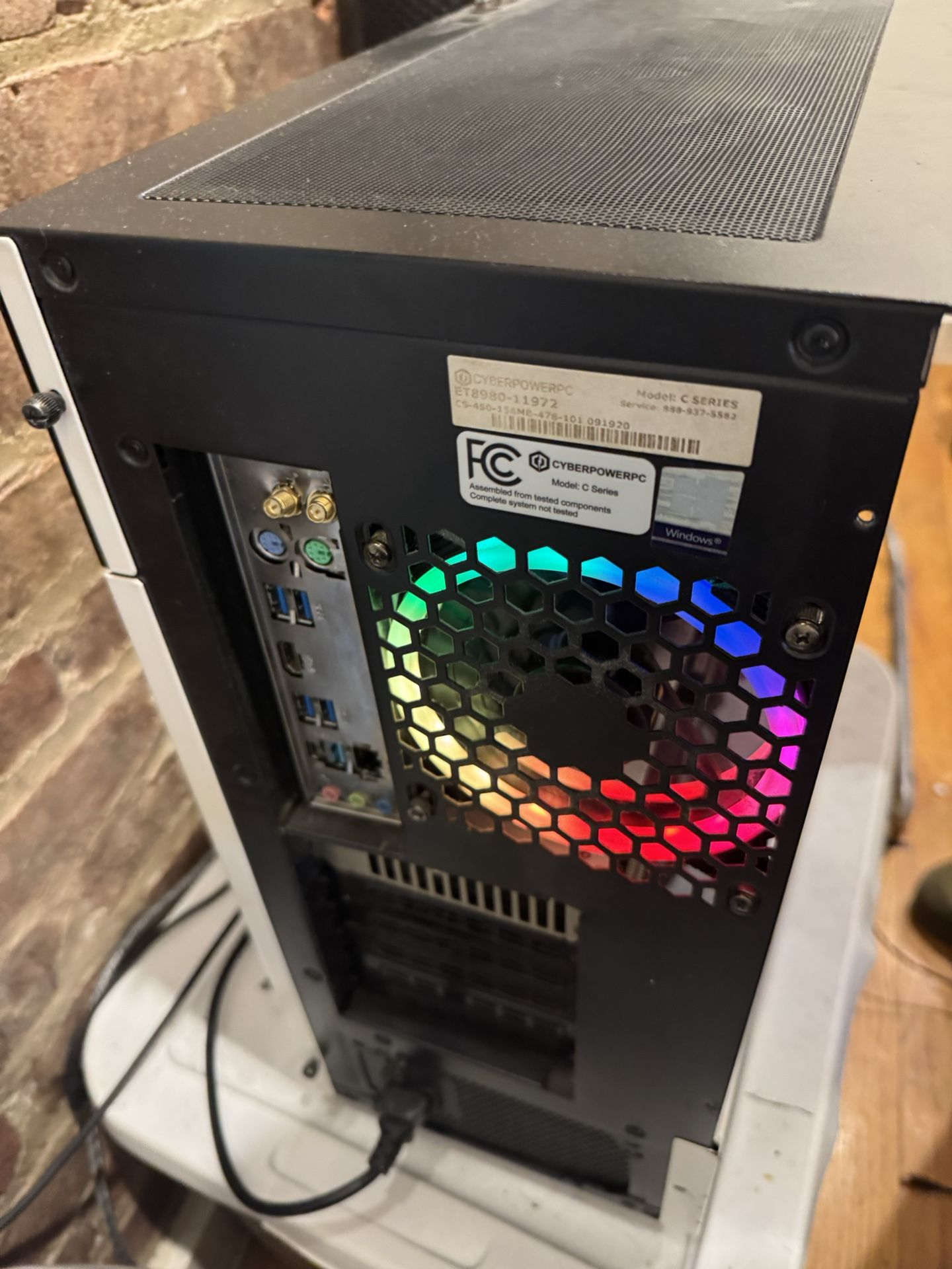 Gaming PC ( CHECK DESCRIPTION)
