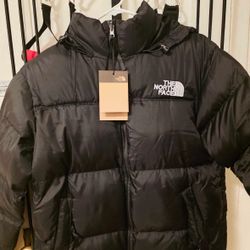 North face 700 Puffer Jacket Brand New