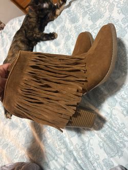 Mossimo Supply Co. Boots Size 11