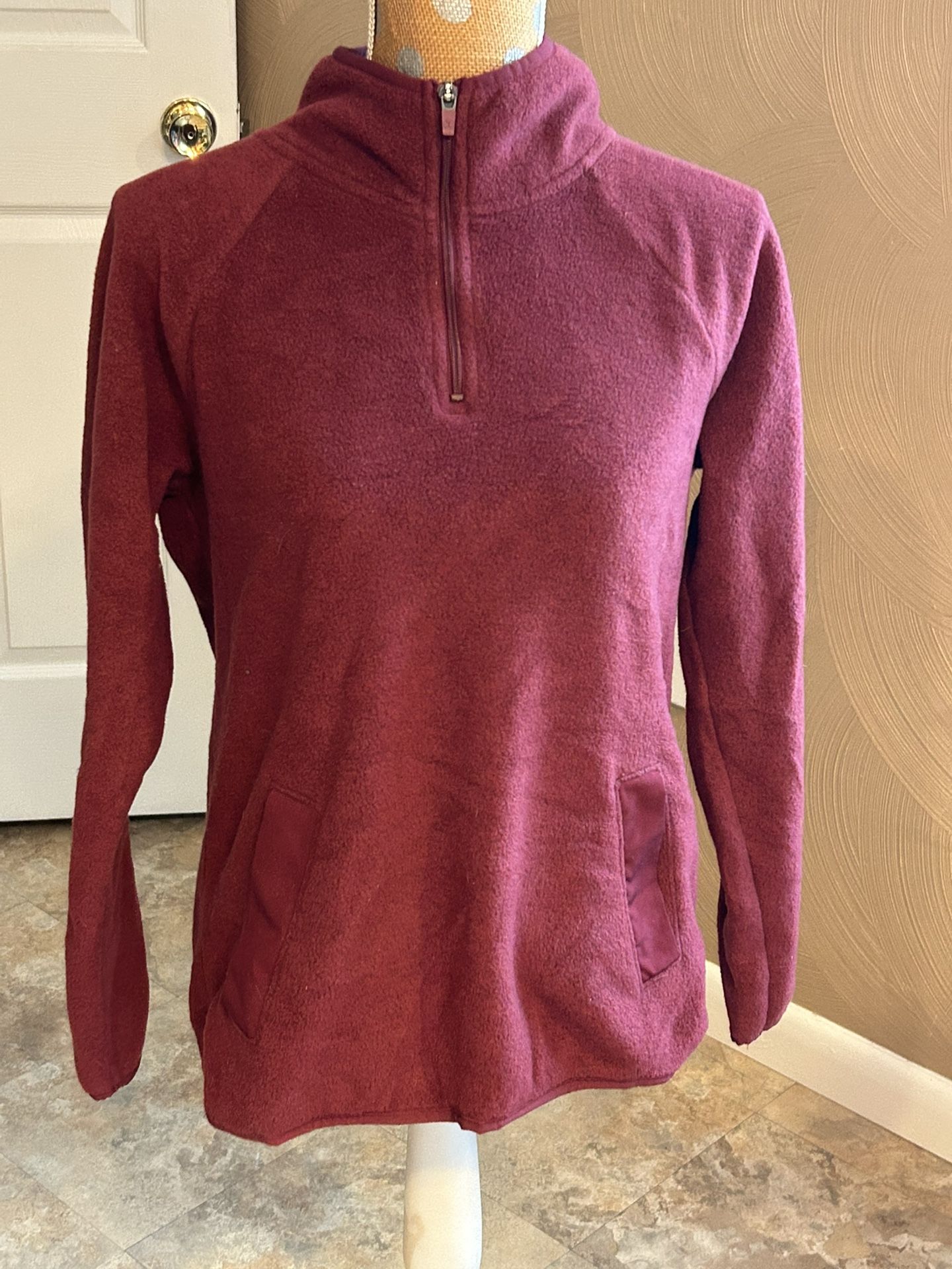 Tek Gear Essential Gear Medium Burgundy Half Zip Fleece Pullover