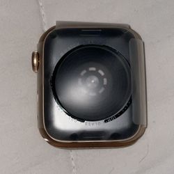 Apple Watch SE (GPS + Cellular) Aluminum 44MM