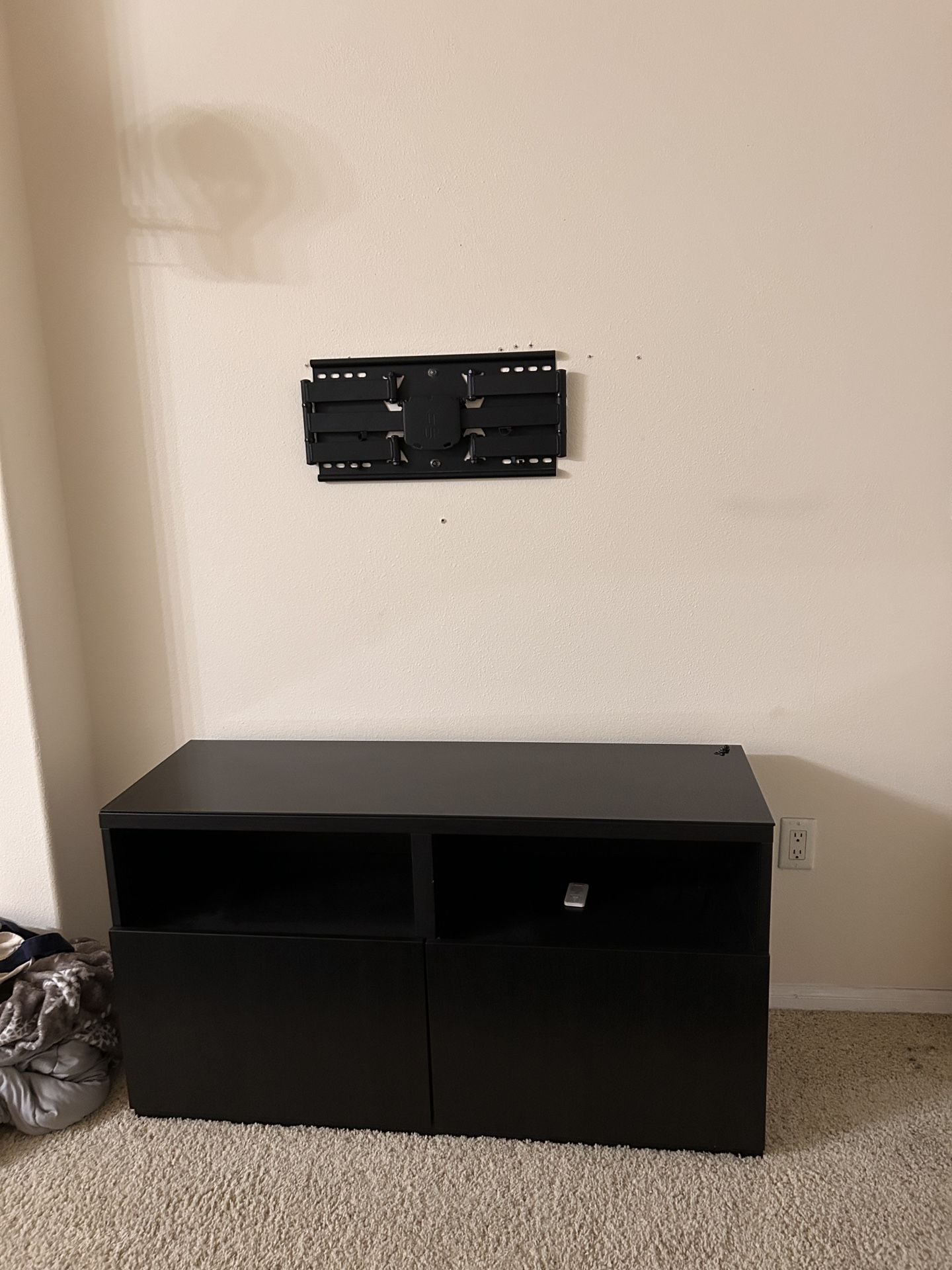 TV Stand/ Entertainment Console