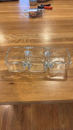 Crate and barrel relish dish