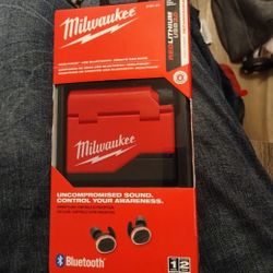 Milwaukee Red Lithium USB Bluetooth Job Site Earbuds