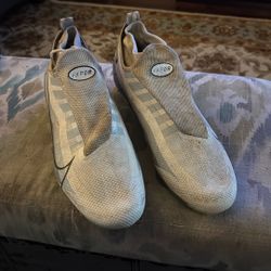 Men’s Football Cleats