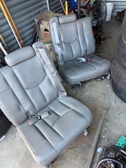 Chevrolet GM third row seats