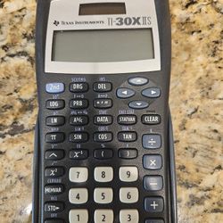Texis Instrument TI-30 X IIS calculator