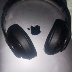 Beats Studio Pro Headphones 