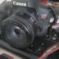 Canon Rebel T6i 