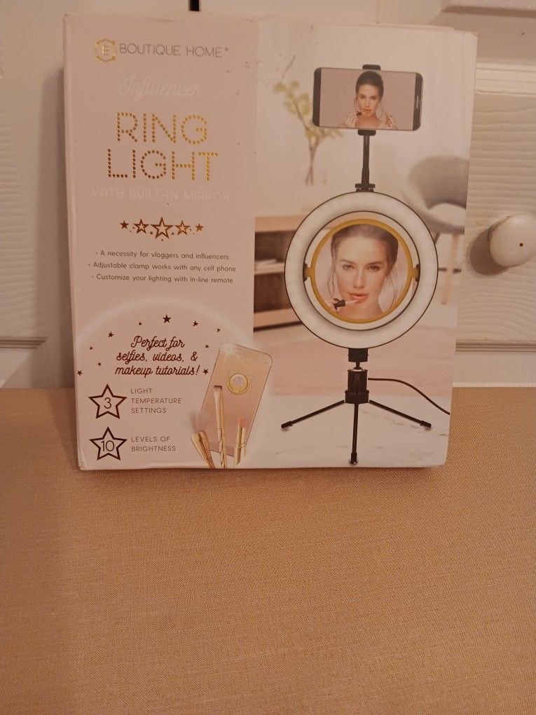 Ring Light from Boutique Home