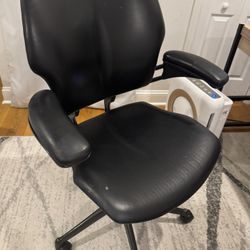 Leather HumanScale freedom Office Chair