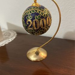 Cloisonné Ball 2000 With White Dove