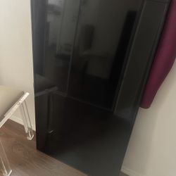 45in Samsung TV With Mounting Bracket 