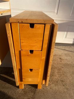 Wooden table (expandable) with drawers
