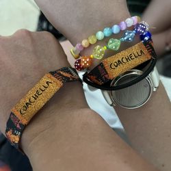 2 Sunday Passes Weekend 2 - 200 Each