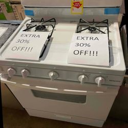 HOTPOINT RGBS330DRWW 30-in 4 Burners 4.8-cu ft Freestanding Range Stove