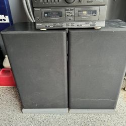 Panasonic Stereo & 2 Sony SS-U 7030 3 Way 15” Floor Speakers