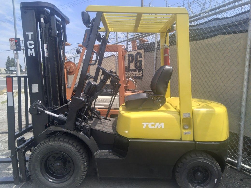TCM 5,000 LBS FORKLIFT